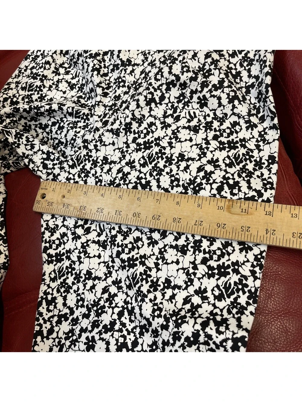 NWT Wear Flair Black White Floral Crop